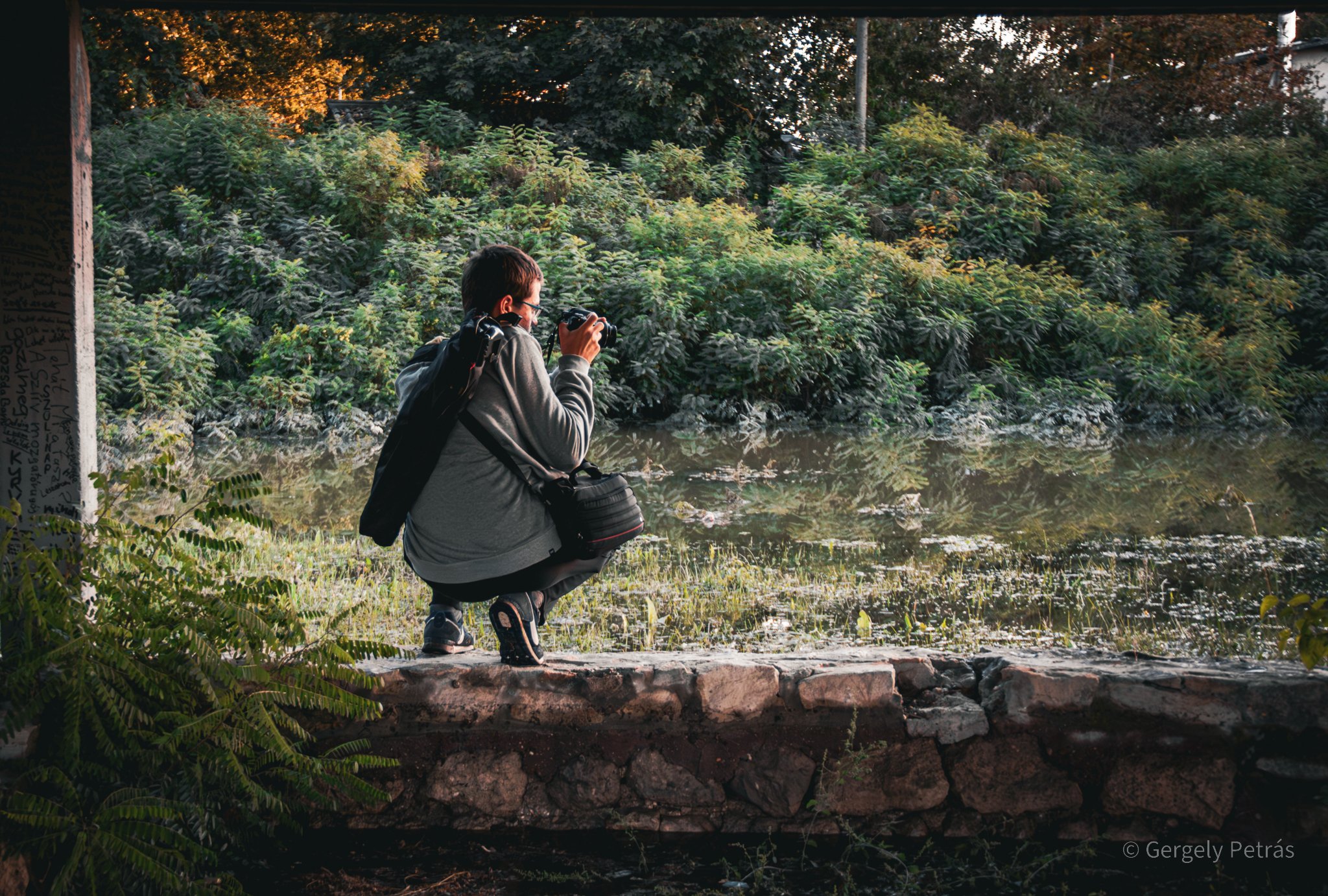 Üdvözöllek Petrás Gergely sportfotós oldalán, aki a kajak‑kenu és a vízisportok világát örökíti meg dinamikus, lendületes képeken. Több éves tapasztalattal, professzionális felszereléssel és igényes utómunkával gondoskodom arról, hogy a sportesemények legizgalmasabb pillanatai megmaradjanak – legyen szó versenyről, edzőtáborról vagy egyéni felkészülésről. Magam is aktív sportoló vagyok.